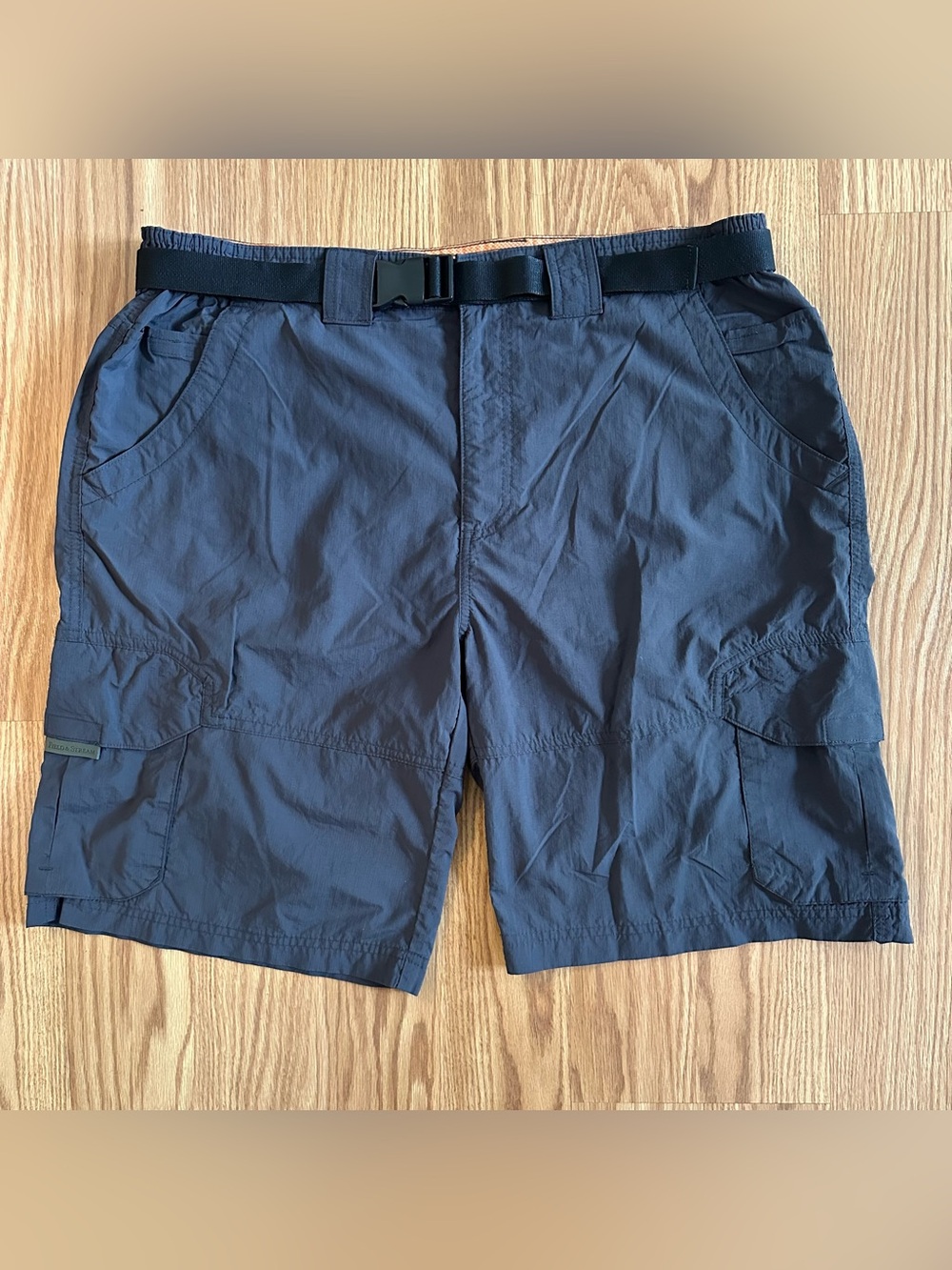 Field & Stream Men's Cargo Shorts in Navy Blue with Built-In Belt size large